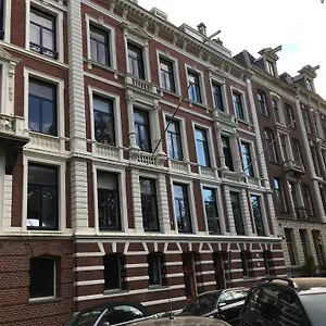 https://vondelparkmuseum-bb.amsterdamhotelsnl.com